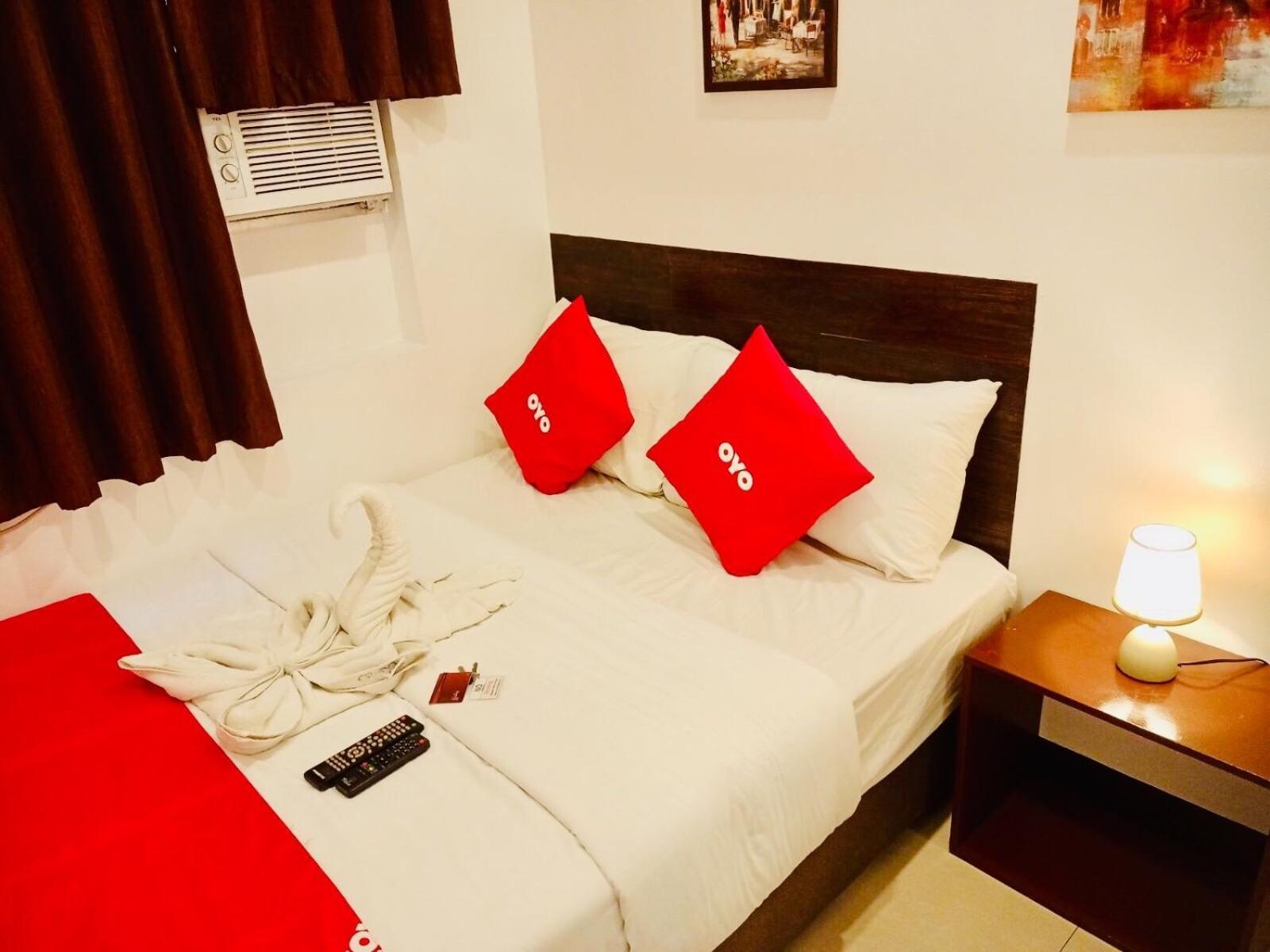 Oyo 888 City Stay Inns Fortview Bgc Pasig City Eksteriør billede